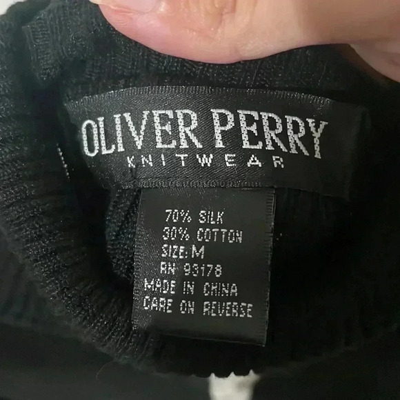 Oliver Perry Silk Turtleneck Size M - Picture 3 of 4